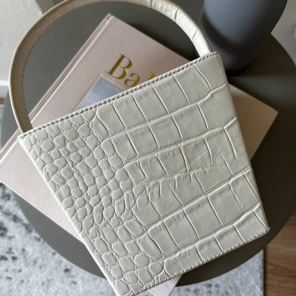 Staud White Square Bucket Bag With Removable Shoulder Strap - Picture 3 of 5